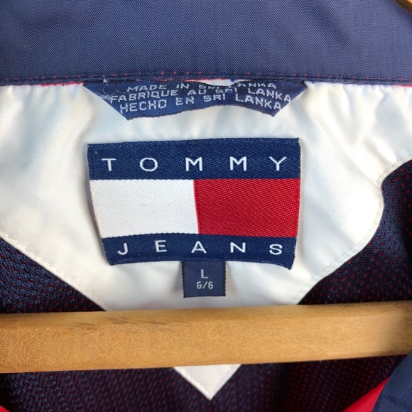Vintage TOMMY HILFIGER full zip windbreaker jacket - Picture 4 of 4